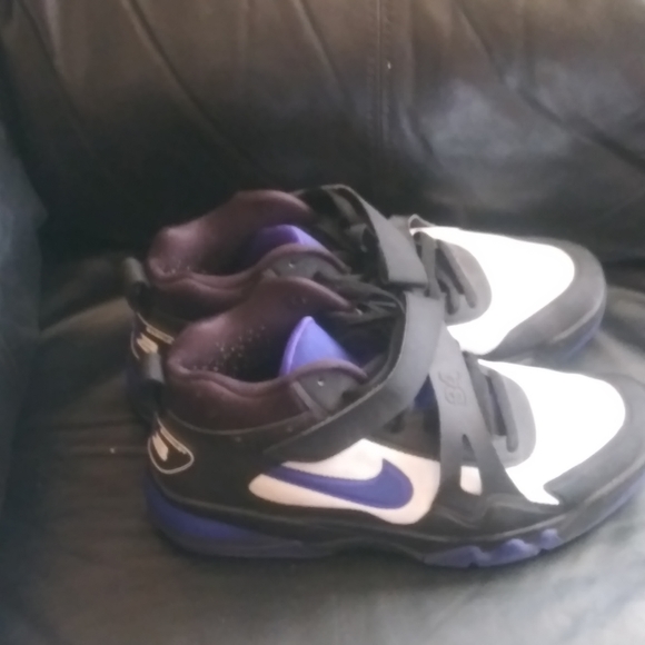 Men's Nike Barkleys - Picture 4 of 4